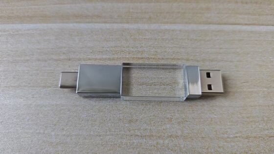 Crystal Usb 3.0 USB A με τύπο C Και οι δύο θύρες ανάγνωσης Πολύ γρήγορη Κρυστάλλινη δυνατότητα χάραξης λογότυπου Μεταλλικού εξαρτήματος μπορεί λογότυπο λέιζερ στο εσωτερικό να έχει δύο τσιπ flash
