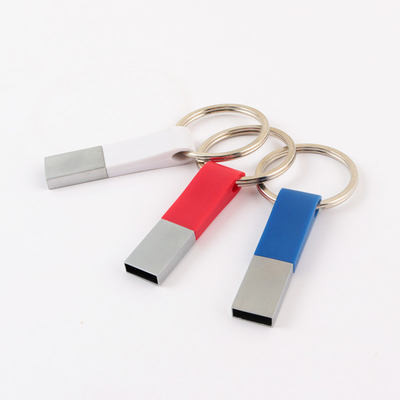 Πλαστικό USB Drive λάμψης υψηλής ταχύτητας 32G 64GB 128GB με το δαχτυλίδι για το βασικό σακίδιο πλάτης αυτοκινήτων