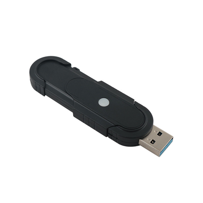 Συμπληκτικές μαύρες μονάδες flash USB με λειτουργία Plug and Play