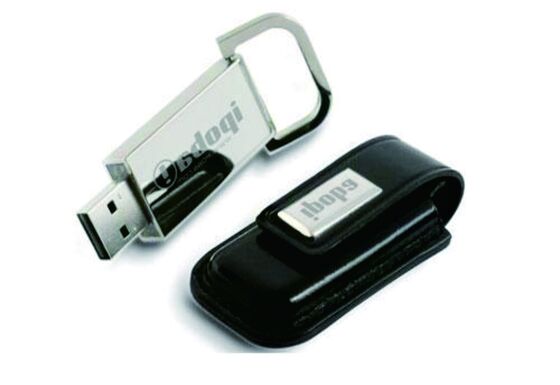 Oem Δερμάτινη μονάδα flash usb Καφέ χρώμα κομψή, ανθεκτική φορητή λύση αποθήκευσης ιδανική για εταιρικά δώρα και εκδηλώσεις