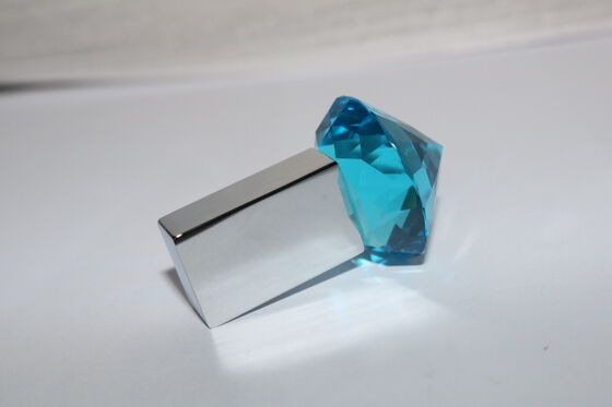 Διαμαντένια USB Flash Drive Είναι καλό για το δώρο της κυρίας με κοσμήματα USB Flash Drive Μπορεί επίσης να λάιζερ λογότυπο σε μέταλλο προσαρμοσμένο Made Usb λογότυπο και κουτί